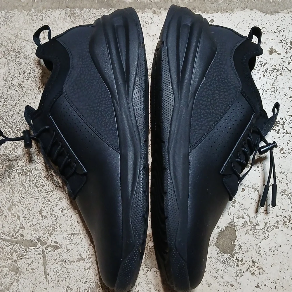 Clove Black Classic Collection Size 8 Men's 9.5 Women's - Picture 4 of 8